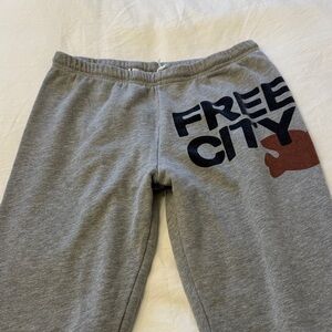 Freecity Gray sweatpants